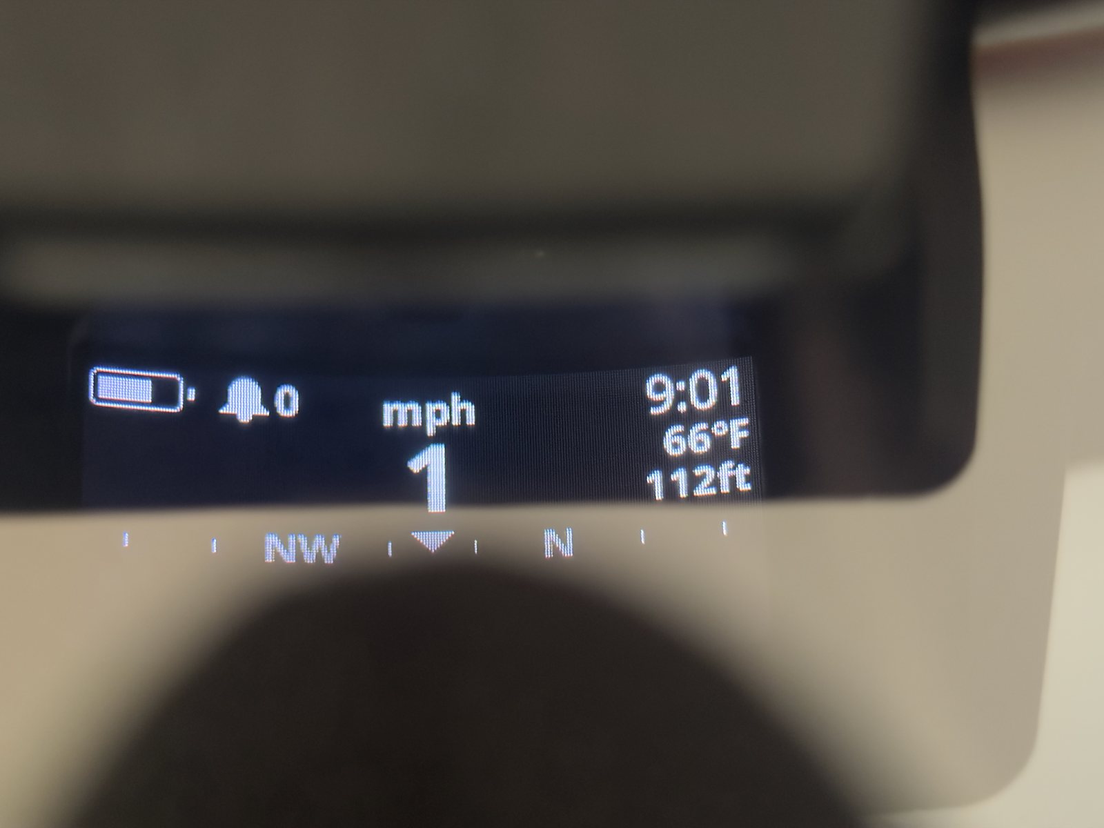 Rekkie HUD dashboard showing speed, time, temperature, elevation and compass